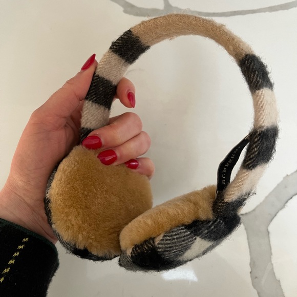 Burberry Earmuffs - Picture 1 of 4